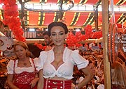 Sixt Damenwiesn 2015: Verona Pooth (Foto: Martin Schmitz)